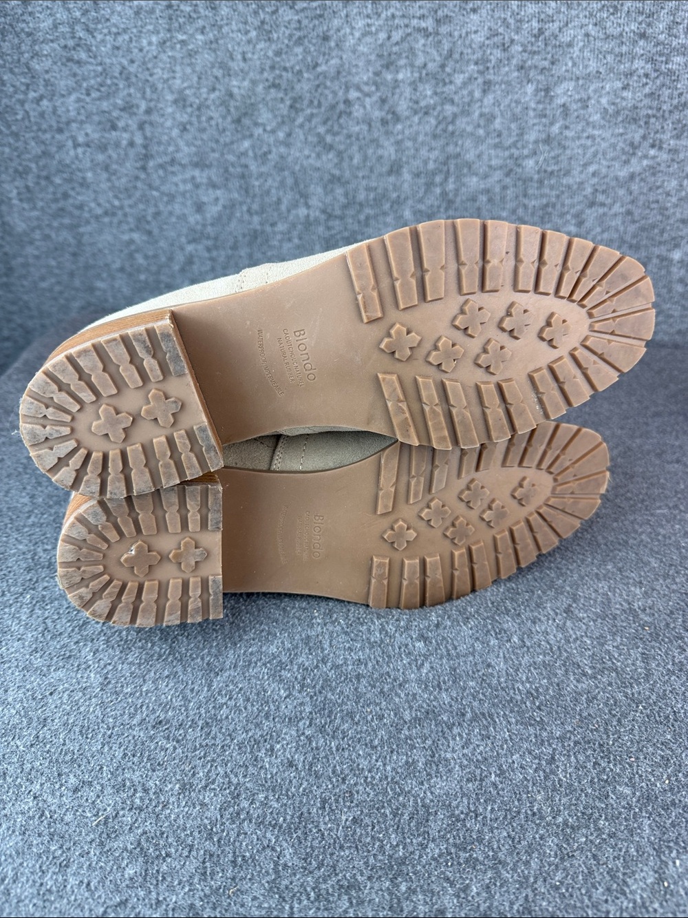 Blondo Sandra Waterproof Cow Leather Booties in Sand Size 8.5M - Picture 6 of 10